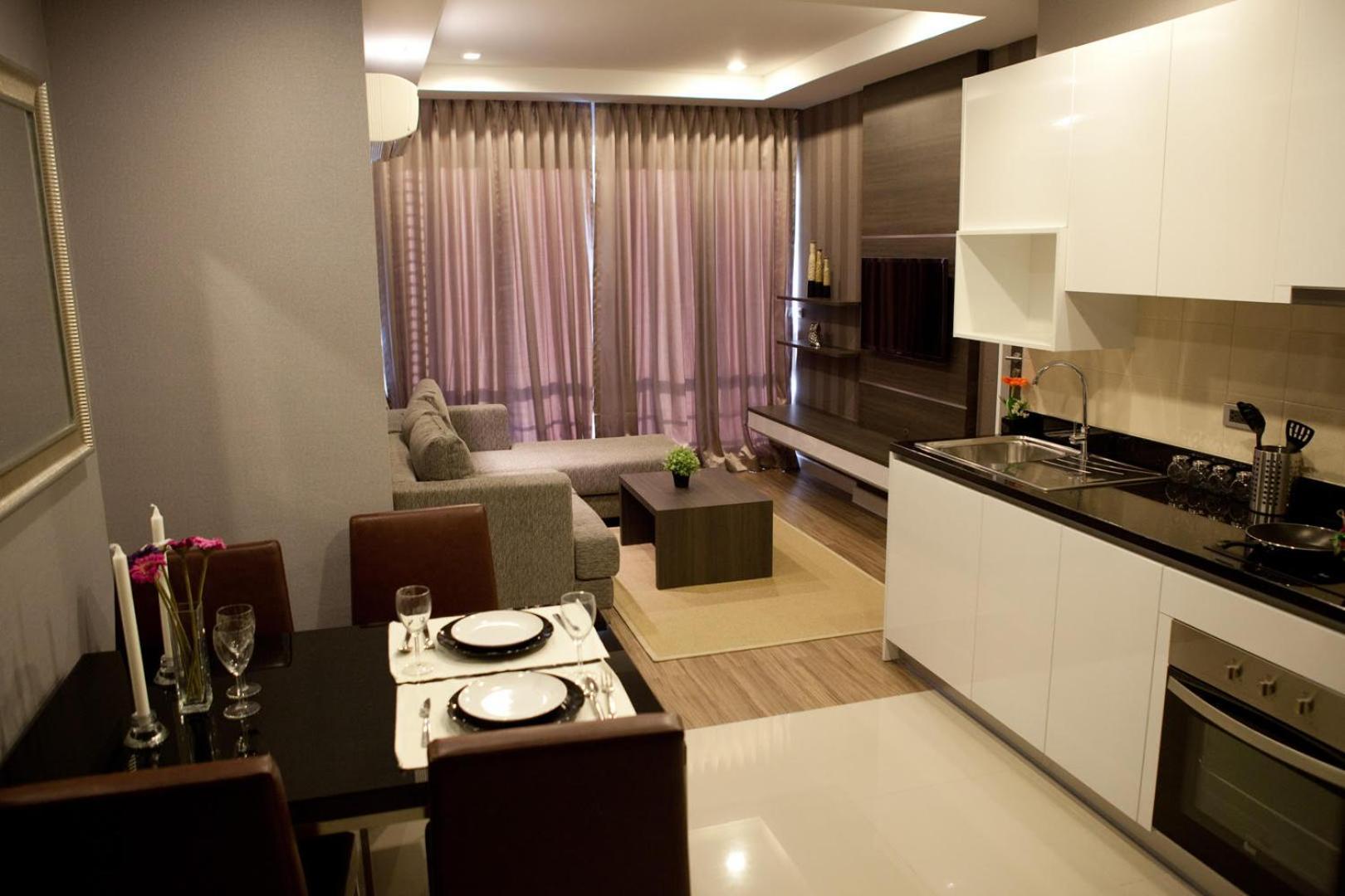 J Residence Thonglor 8 Bangkok Exteriör bild