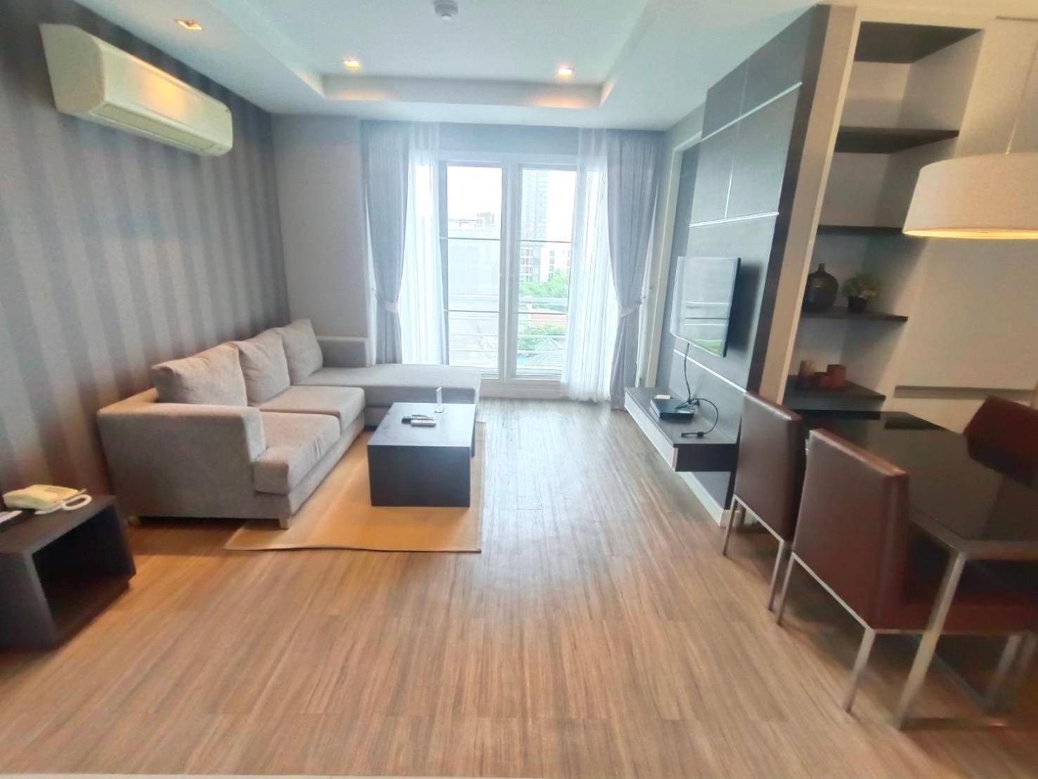 J Residence Thonglor 8 Bangkok Exteriör bild